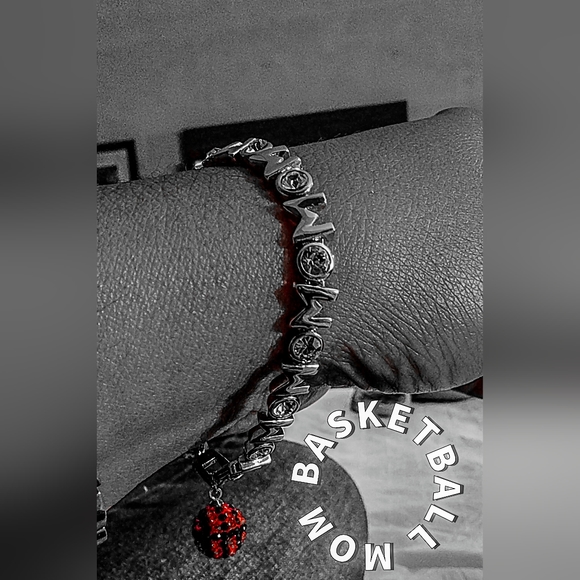"MOM" Tennis Bracelet - Picture 11 of 11